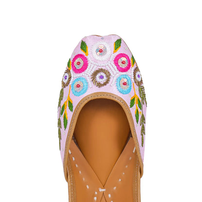 Floral Fantasy Embroidered Juttis