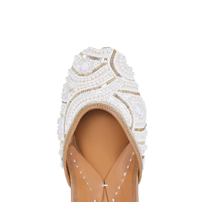 Pearl Radiance Beaded Juttis