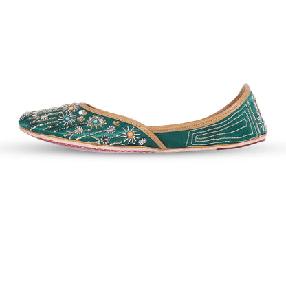 Emerald Blossom Embroidered Juttis