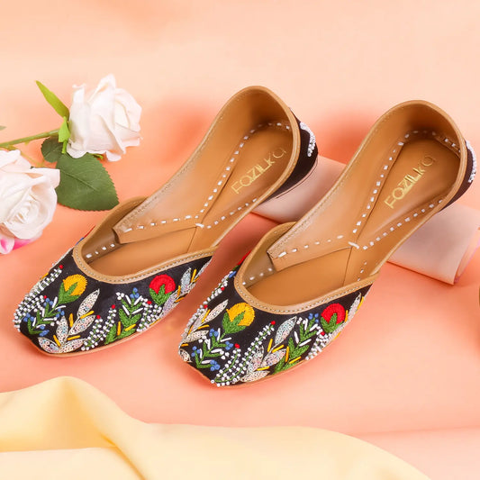 Midnight Garden Embroidered Juttis