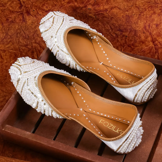 Pearl Radiance Beaded Juttis